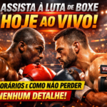 Dois lutadores de boxe se encaram em um ringue, um deles usa luvas vermelhas e o outro, luvas pretas, enquanto uma câmera está posicionada para gravar a luta.
