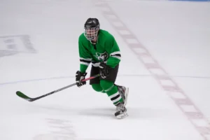 Hockey Equipment for Beginners: What to Buy, What to Skip and How It Should Fit